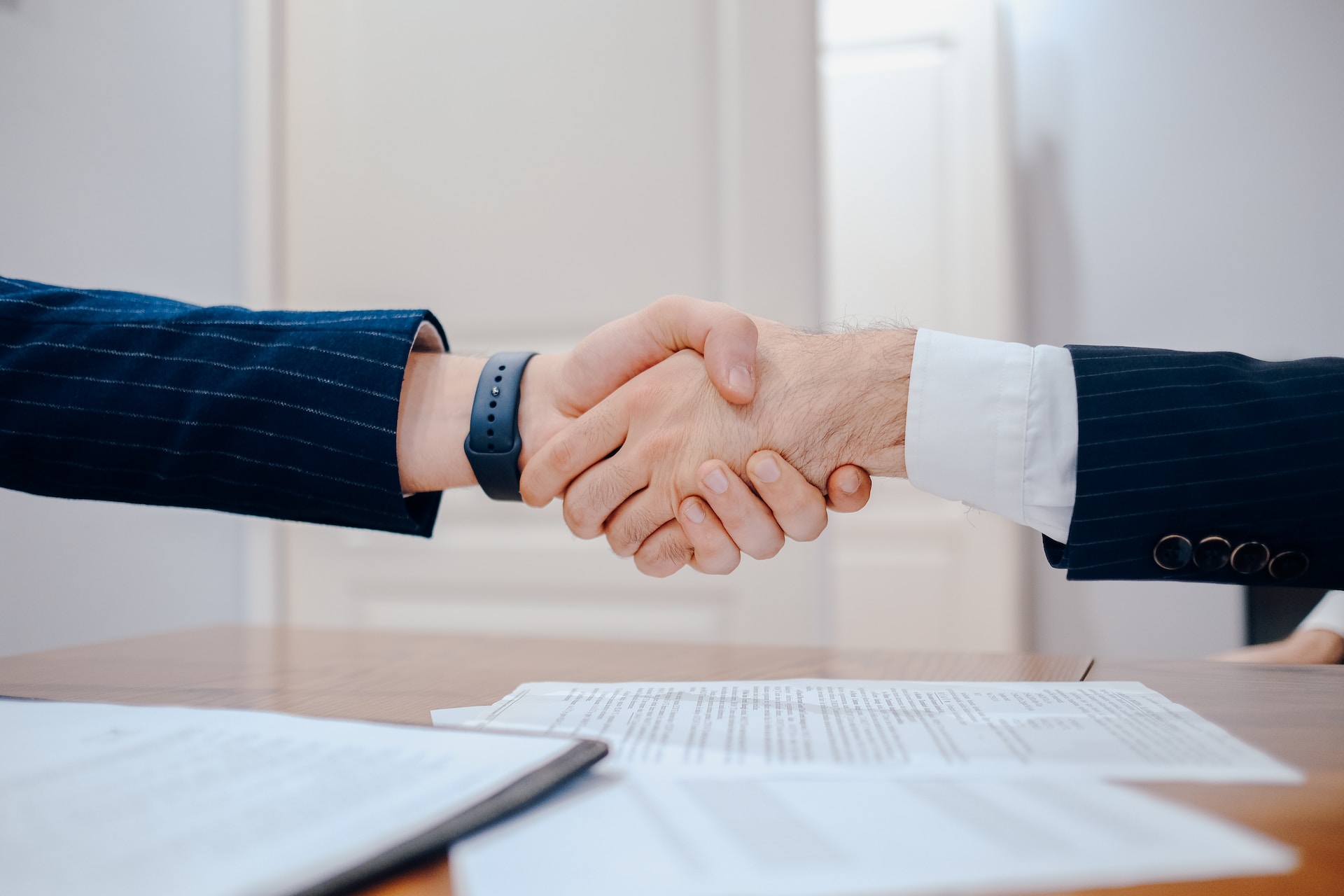 Navigate LLC Partner Agreements Smoothly: Crafting and Implementing with Legal GPS